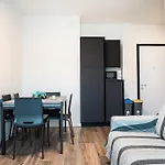 Beachside Getaway In 비비오네