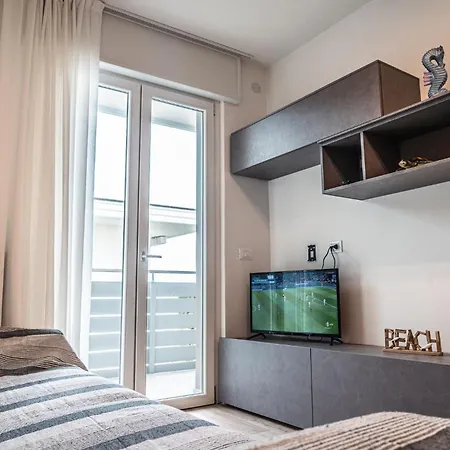 Apartment Beachside Getaway In Bibione